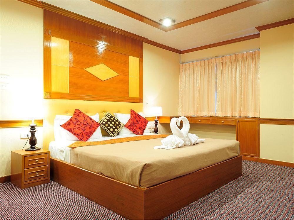 Oyo 796 Paradise Sukhumvit Hotel Bangkok Extérieur photo