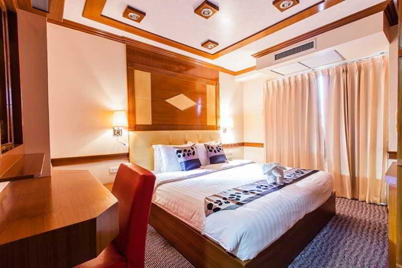 Oyo 796 Paradise Sukhumvit Hotel Bangkok Extérieur photo
