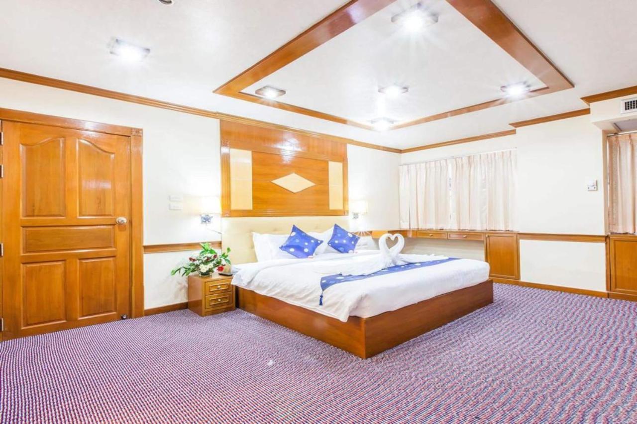 Oyo 796 Paradise Sukhumvit Hotel Bangkok Extérieur photo