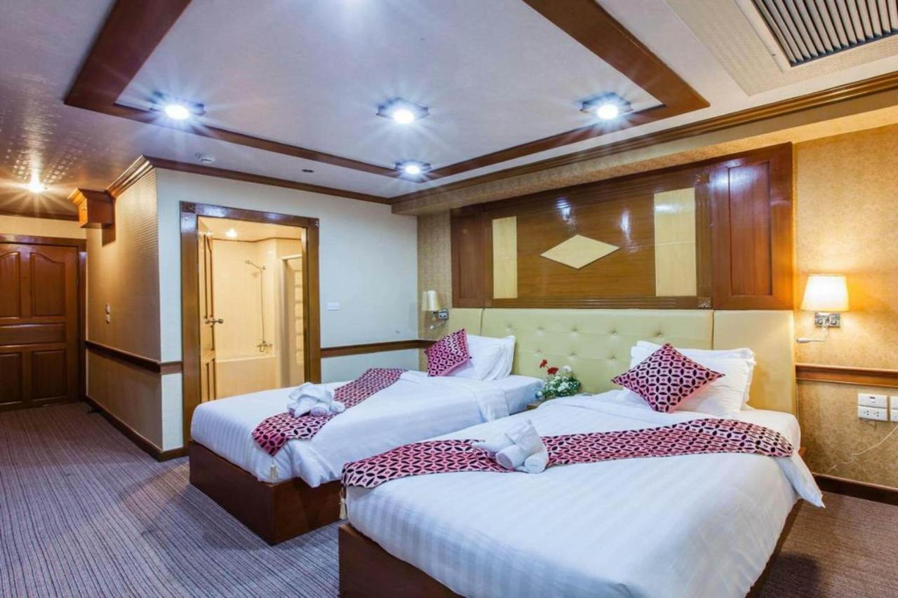 Oyo 796 Paradise Sukhumvit Hotel Bangkok Extérieur photo